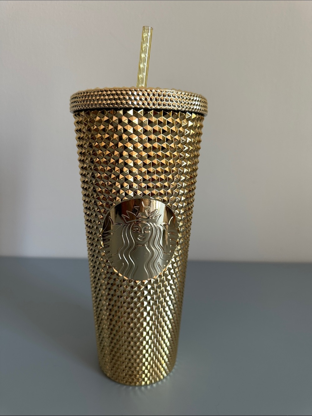 NWT Starbucks 2022 Holiday Metallic Gold Studded Tumbler - Venti 24oz